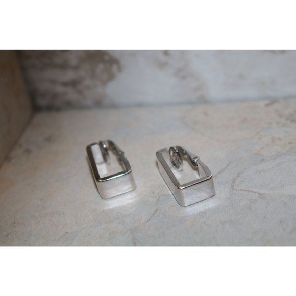 Signed Avon Silver tone  Rectangle Link Dangling Earrings Clip on - Picture 4 of 7